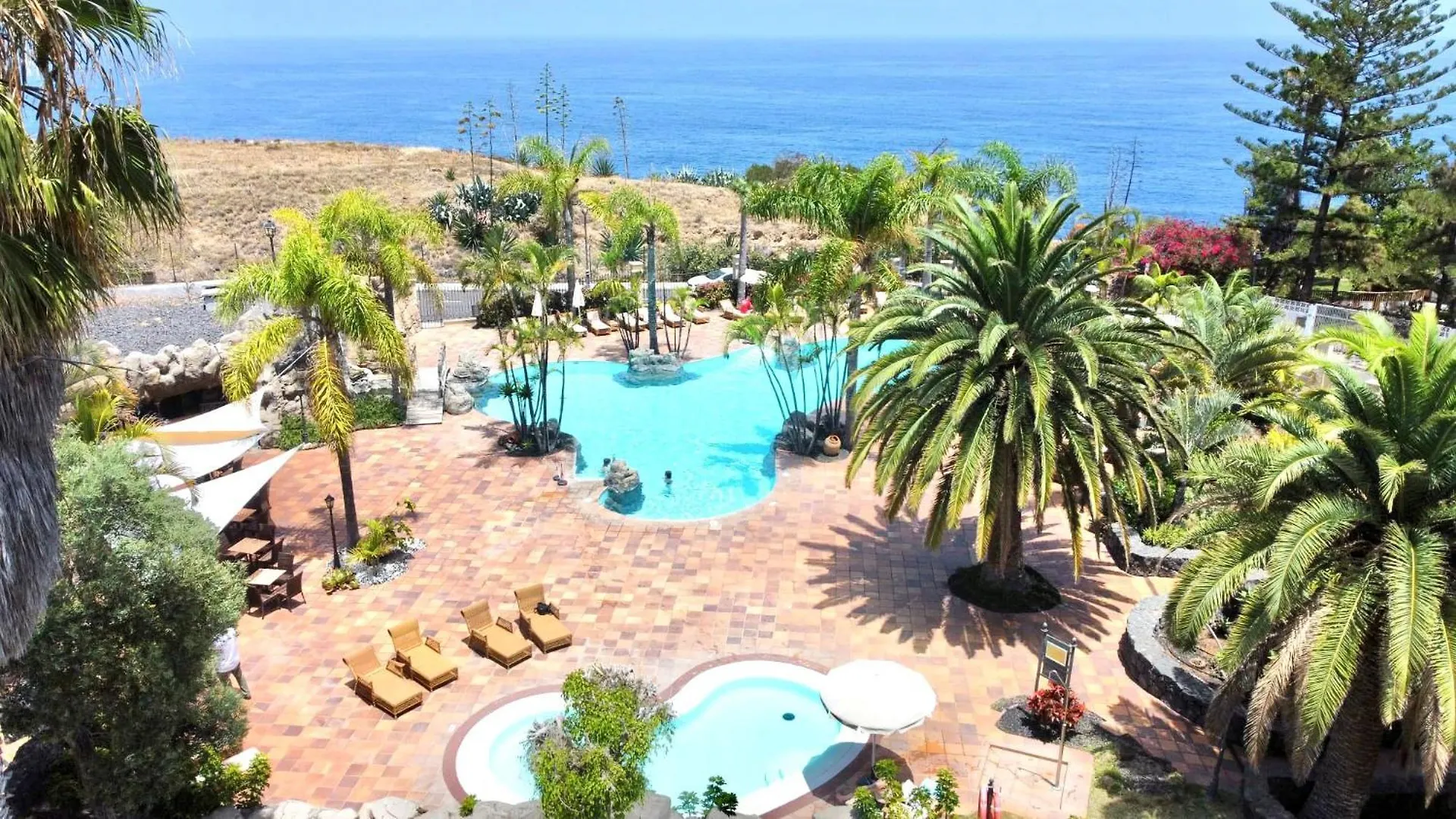 Appartement Apto. Con Gran Terraza Con Vista Al Mar Y Piscina Los Realejos Spanje