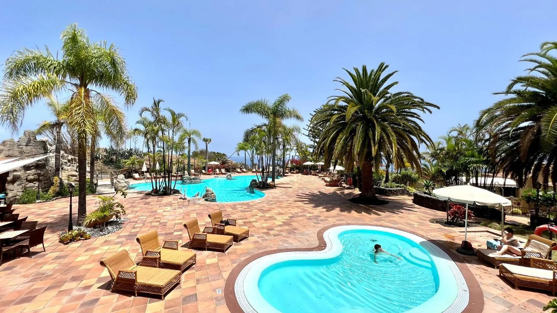 Apto. Con Gran Terraza Con Vista Al Mar Y Piscina Los Realejos 0*,
