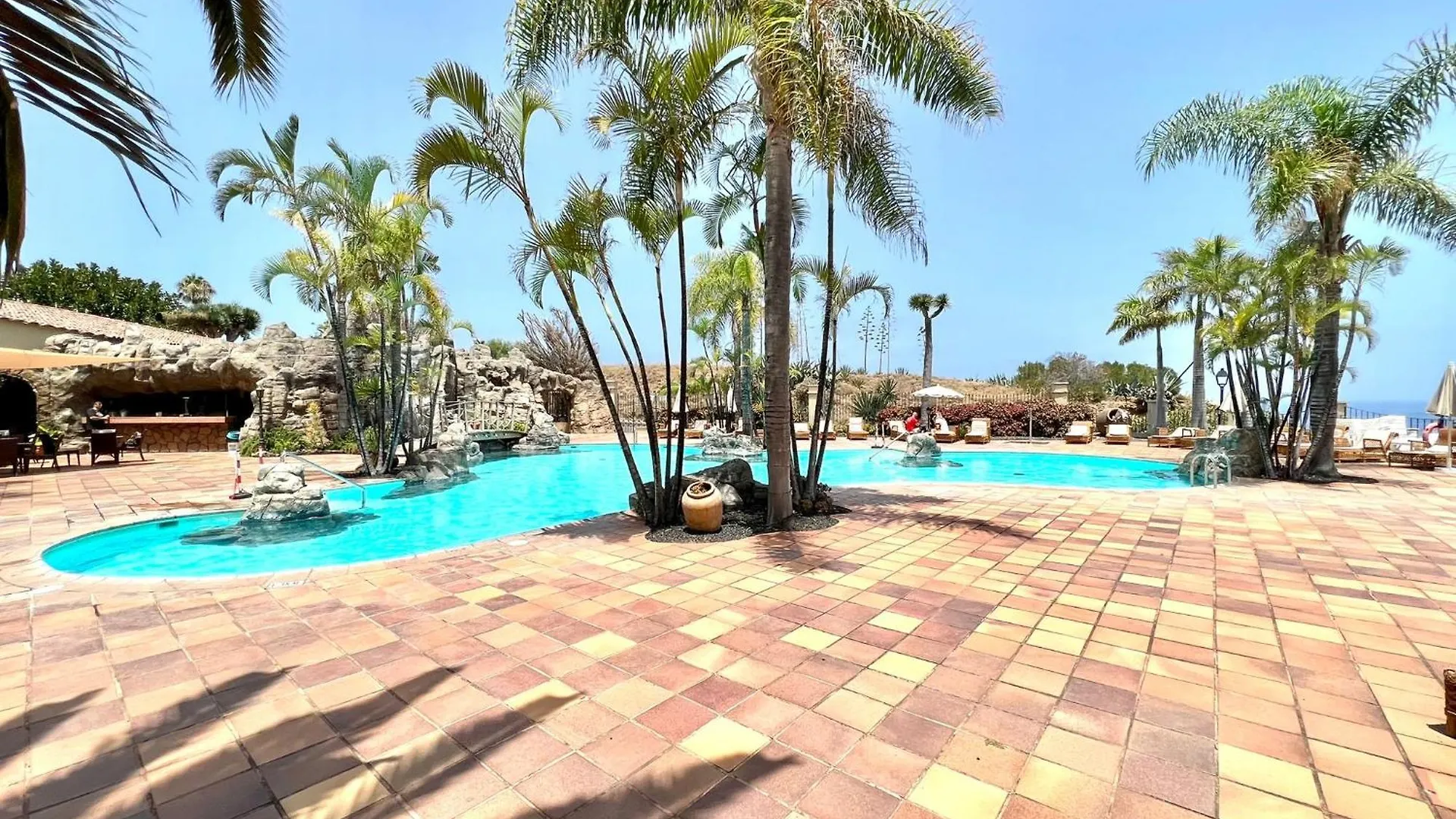 Appartement Apto. Con Gran Terraza Con Vista Al Mar Y Piscina Los Realejos