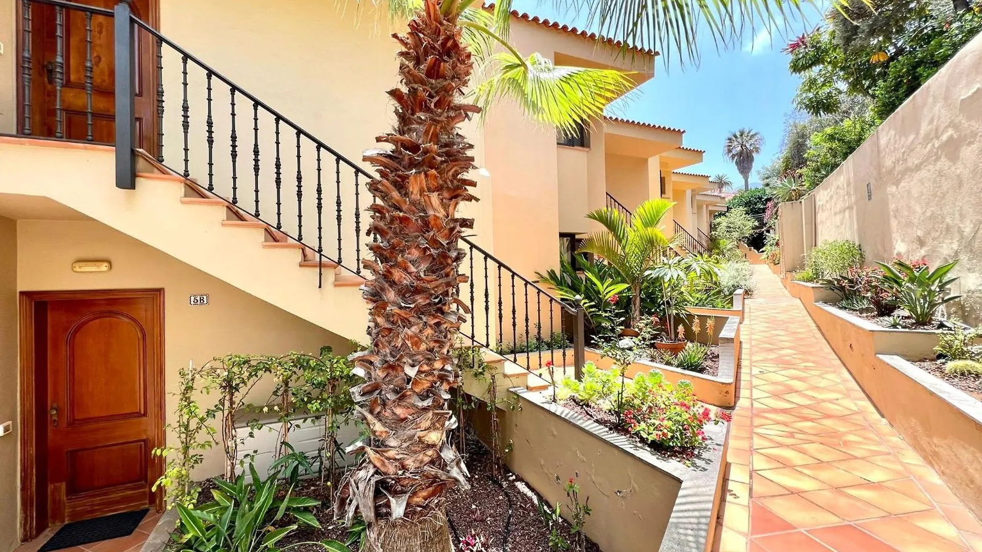 Apto. Con Gran Terraza Con Vista Al Mar Y Piscina Los Realejos 0*,  Spanje